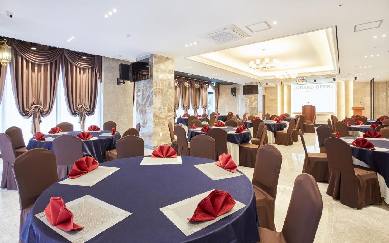 Noble Stay Hotel Gwangju Metropolitan City Exteriör bild
