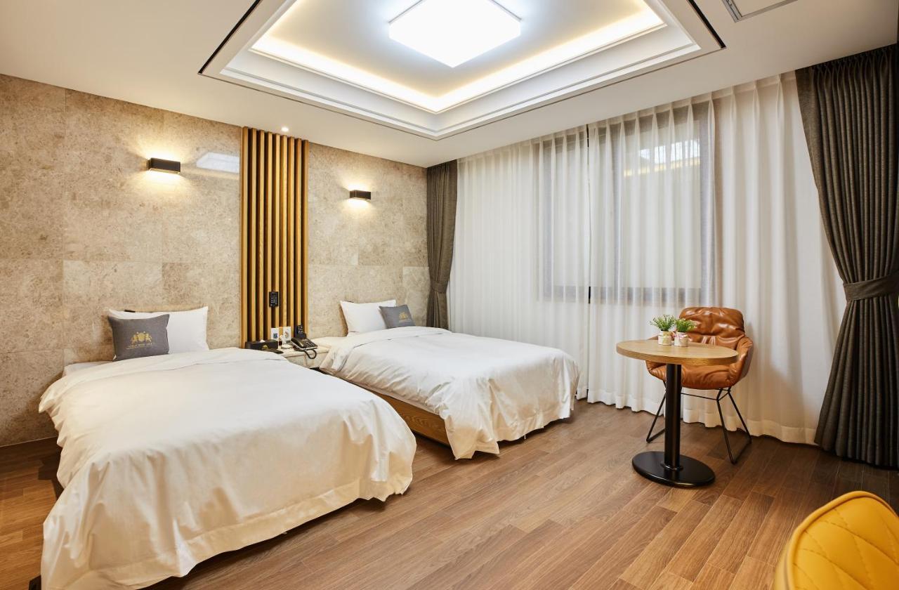 Noble Stay Hotel Gwangju Metropolitan City Exteriör bild