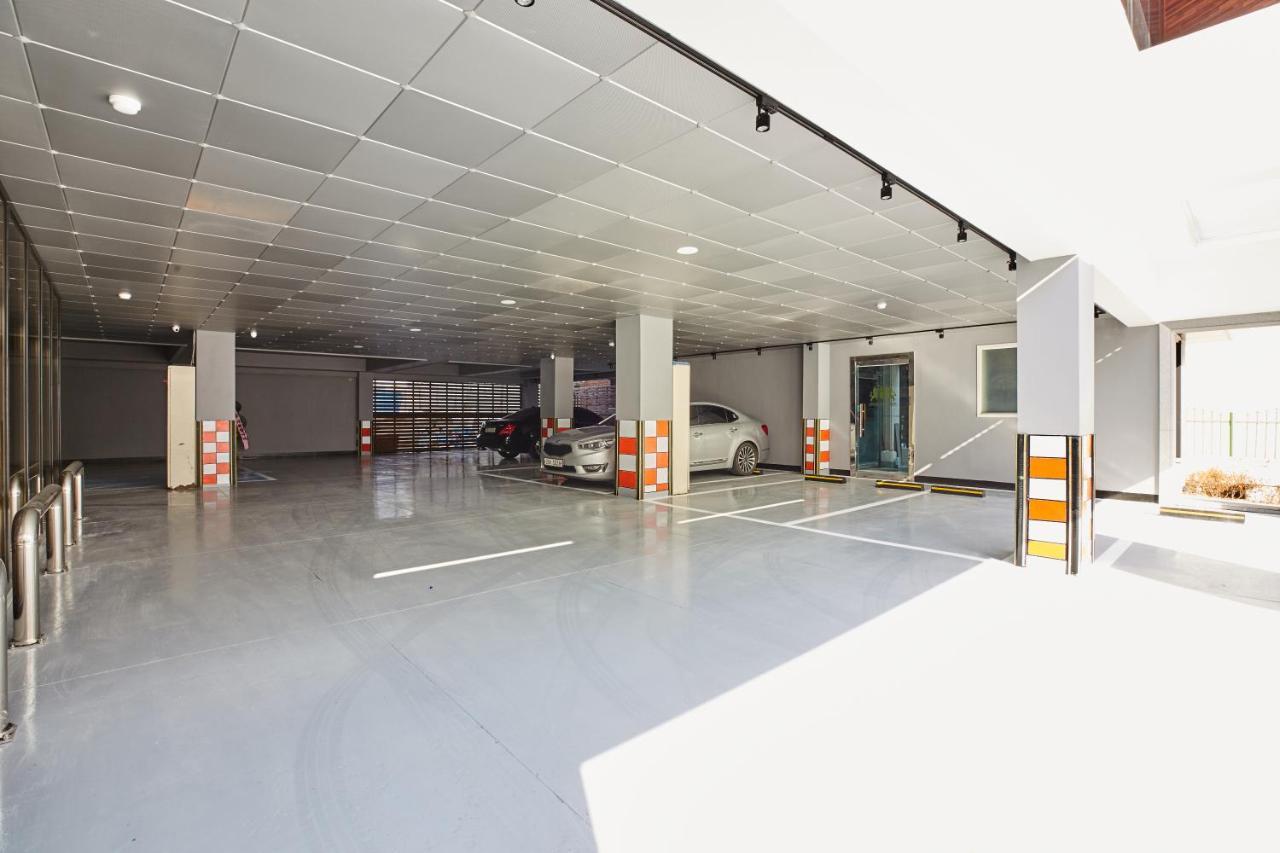 Noble Stay Hotel Gwangju Metropolitan City Exteriör bild
