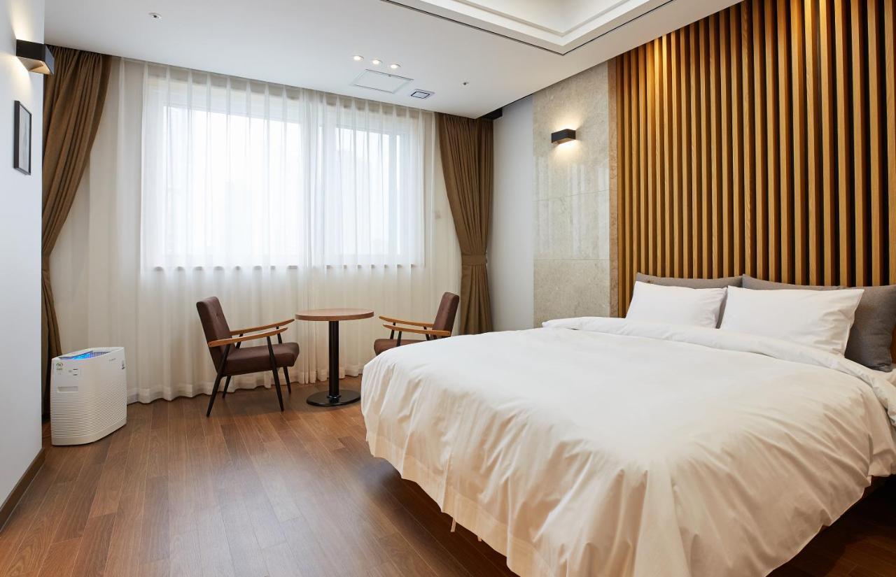 Noble Stay Hotel Gwangju Metropolitan City Exteriör bild